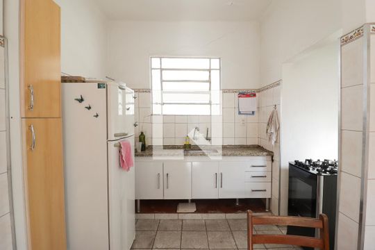 Cozinha de casa à venda com 3 quartos, 600m² em Vila Baruel, São Paulo