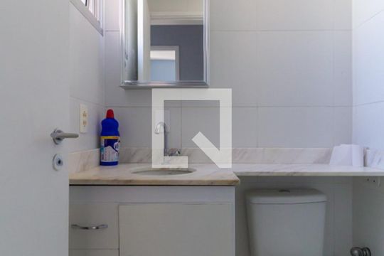Banheiro de apartamento para alugar com 2 quartos, 40m² em Cambuci, São Paulo