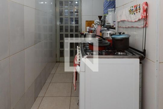 Cozinha e Área de Serviço de casa à venda com 2 quartos, 120m² em Jardim Valdibia, São Bernardo do Campo