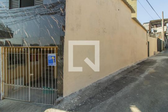 Fachada de casa à venda com 4 quartos, 450m² em Cangaíba, São Paulo