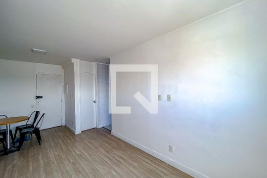 Sala/Quarto de kitnet/studio à venda com 1 quarto, 33m² em Brás, São Paulo