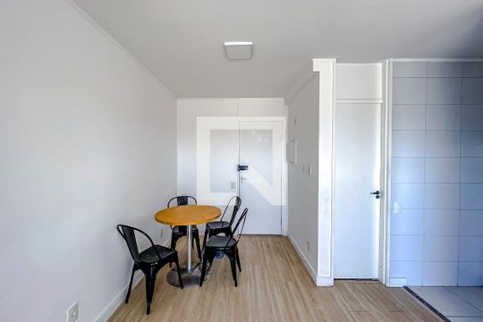 Sala/Quarto de kitnet/studio à venda com 1 quarto, 33m² em Brás, São Paulo