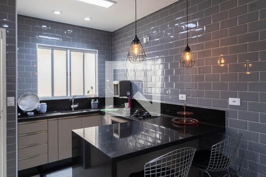 Cozinha de casa à venda com 2 quartos, 120m² em Jardim Itapema, São Paulo