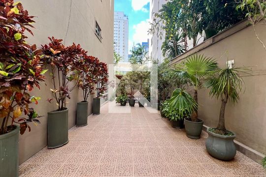 Área comum de apartamento para alugar com 3 quartos, 145m² em Paraíso, São Paulo