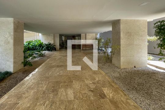 Hall de entrada de apartamento para alugar com 2 quartos, 85m² em Cerqueira César, São Paulo