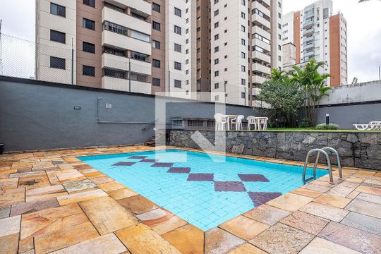 Piscina de apartamento à venda com 2 quartos, 68m² em Pinheiros, São Paulo