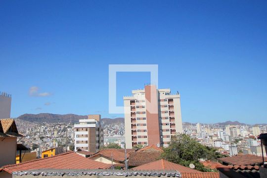 Vista da Sala de apartamento à venda com 3 quartos, 90m² em Sagrada Família, Belo Horizonte