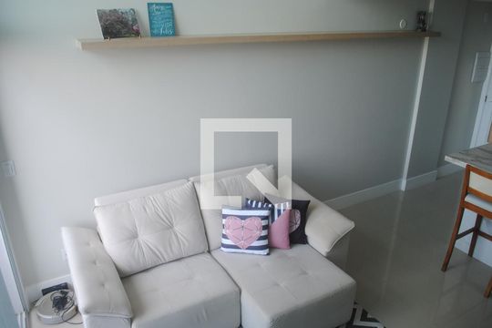 Sala de apartamento para alugar com 1 quarto, 68m² em Patamares, Salvador