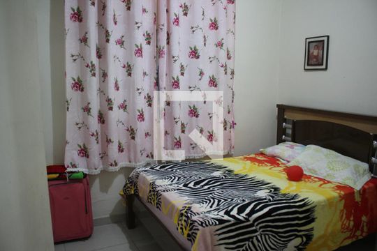 Quarto de casa à venda com 4 quartos, 250m² em Darcy Vargas, Contagem