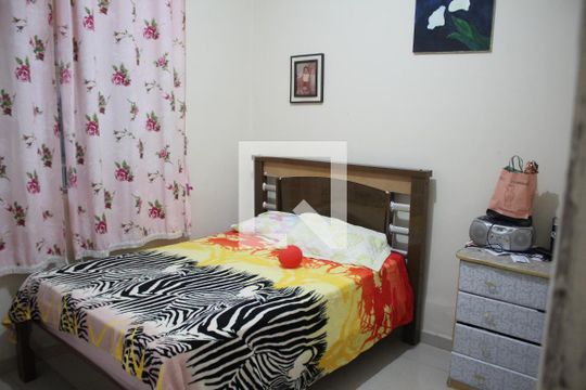 Quarto de casa à venda com 4 quartos, 250m² em Darcy Vargas, Contagem