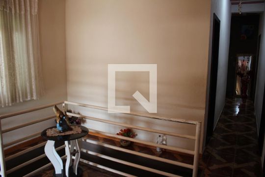 Sala 2 de casa à venda com 4 quartos, 250m² em Darcy Vargas, Contagem