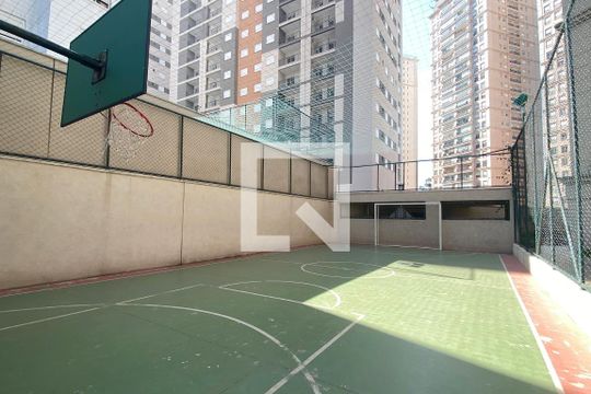 Quadra de apartamento à venda com 2 quartos, 81m² em Alphaville Empresarial, Barueri