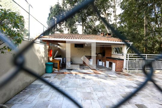 Área comum - Churrasqueira de apartamento à venda com 3 quartos, 69m² em Jardim Henriqueta, Taboão da Serra