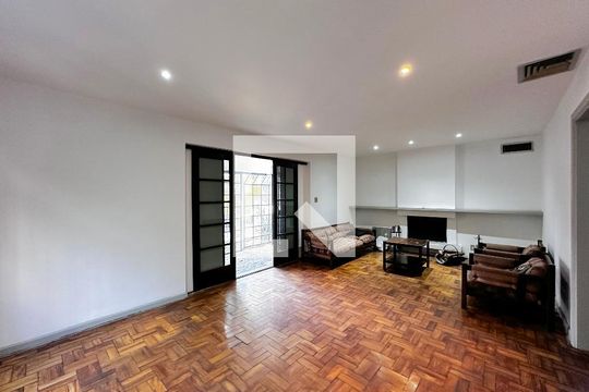 Sala de casa para alugar com 3 quartos, 350m² em Santo Amaro, São Paulo