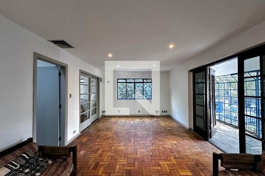 Sala de casa para alugar com 3 quartos, 350m² em Santo Amaro, São Paulo