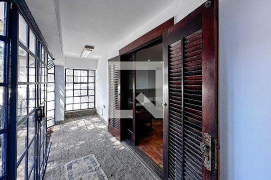 Terraço de casa para alugar com 3 quartos, 350m² em Santo Amaro, São Paulo