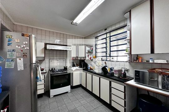 Cozinha de casa à venda com 3 quartos, 350m² em Santo Amaro, São Paulo