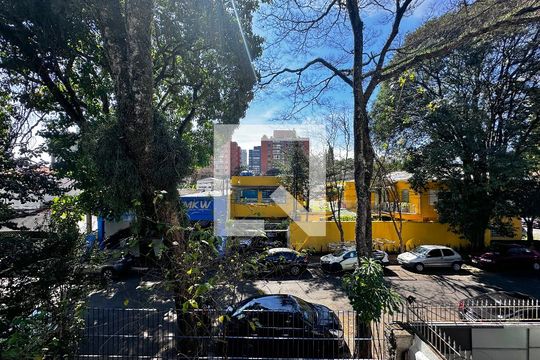 Vista Quarto 2 de casa à venda com 3 quartos, 350m² em Santo Amaro, São Paulo