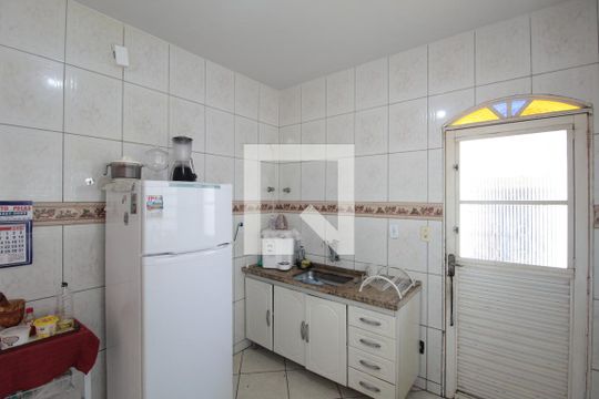 Cozinha de casa à venda com 3 quartos, 150m² em Europa (venda Nova), Belo Horizonte