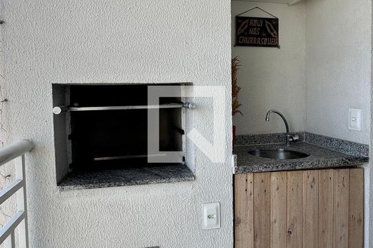 Varanda gourmet de apartamento à venda com 3 quartos, 72m² em Jardim Tupanci, Barueri
