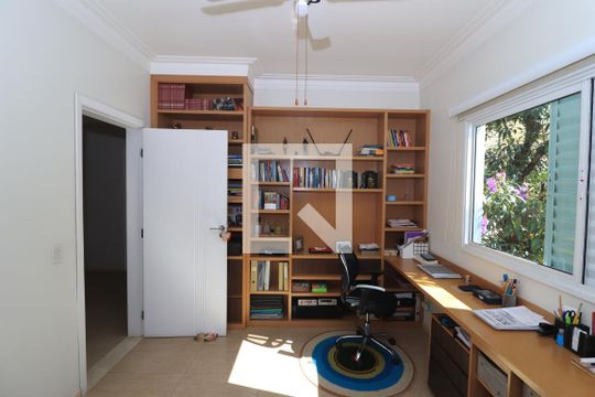 Escritório de casa para alugar com 4 quartos, 539m² em Vila Esperança, São Paulo