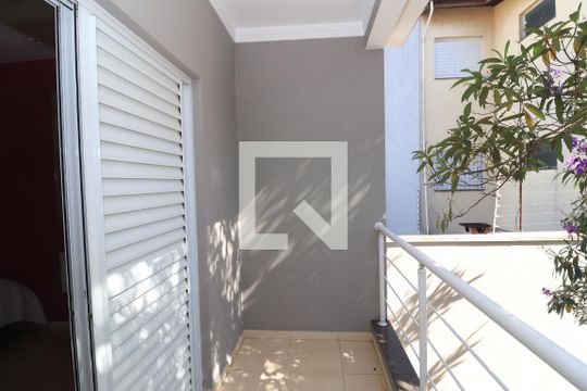 Sacada Quarto 1 de casa para alugar com 4 quartos, 539m² em Vila Esperança, São Paulo