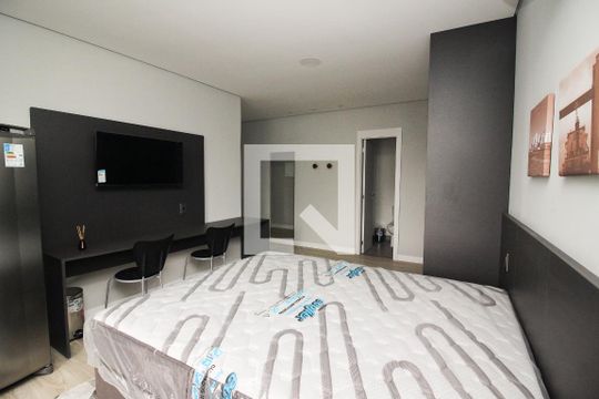 Sala/Quarto de kitnet/studio à venda com 1 quarto, 29m² em Centro Histórico, Porto Alegre