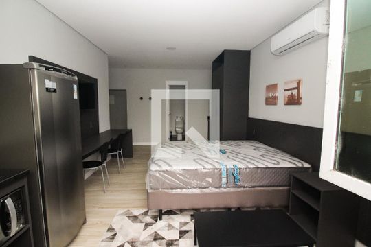 Sala/Quarto de kitnet/studio à venda com 1 quarto, 29m² em Centro Histórico, Porto Alegre
