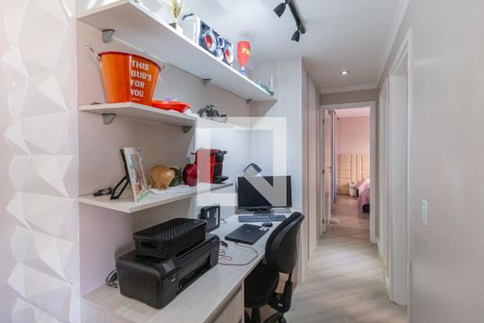 Corredor de apartamento à venda com 2 quartos, 57m² em Santo Antônio, Osasco