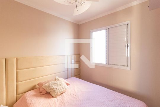 Suíte de apartamento à venda com 2 quartos, 57m² em Santo Antônio, Osasco