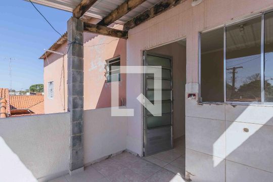 Lavanderia de casa para alugar com 1 quarto, 38m² em Jardim Satélite, São José dos Campos