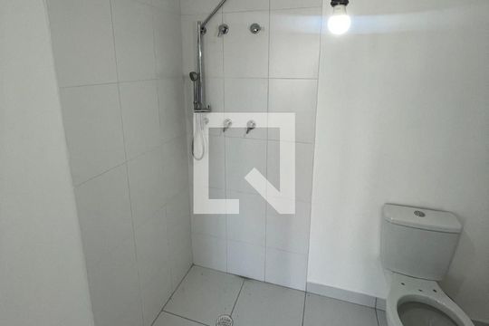 Banheiro de kitnet/studio à venda com 0 quarto, 24m² em Brooklin, São Paulo