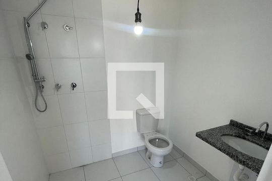 Banheiro de kitnet/studio à venda com 0 quarto, 24m² em Brooklin, São Paulo