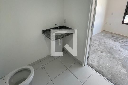 Banheiro de kitnet/studio à venda com 0 quarto, 24m² em Brooklin, São Paulo