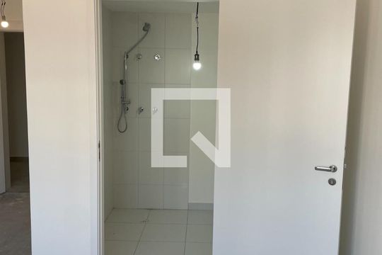 Banheiro de kitnet/studio à venda com 0 quarto, 24m² em Brooklin, São Paulo