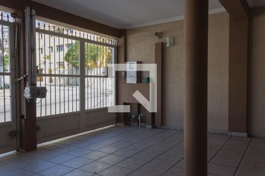 Garagem de casa à venda com 4 quartos, 272m² em Anchieta, São Bernardo do Campo