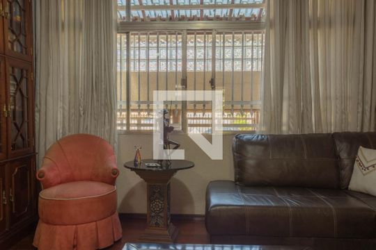Sala de casa à venda com 4 quartos, 272m² em Anchieta, São Bernardo do Campo