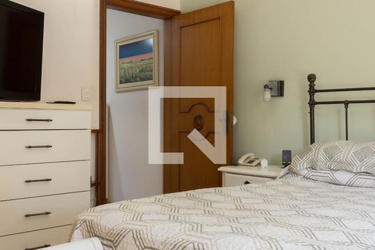 Suíte 1 de casa à venda com 4 quartos, 272m² em Anchieta, São Bernardo do Campo