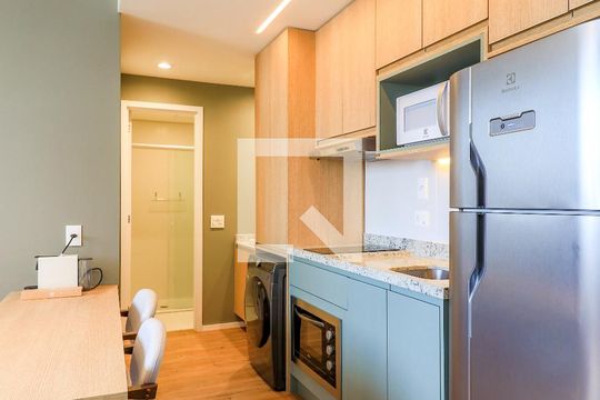 Cozinha de apartamento à venda com 1 quarto, 38m² em Vila São Francisco (zona Sul), São Paulo