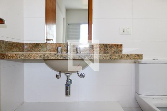 Banheiro da Suíte 1 de apartamento à venda com 3 quartos, 130m² em Barcelona, São Caetano do Sul
