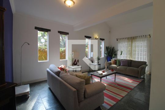 Casa à venda com 3 quartos, 185m² em Parque do Castelo, São Paulo