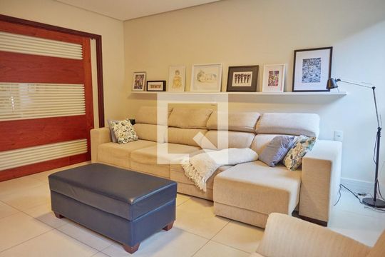 Sala de casa de condomínio à venda com 4 quartos, 550m² em Cidade Universitária, Campinas