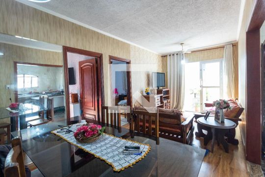 Casa à venda com 2 quartos, 250m² em Cangaiba, São Paulo