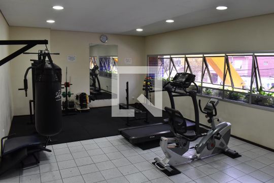 Área comum - Academia de apartamento para alugar com 2 quartos, 78m² em Centro, Curitiba