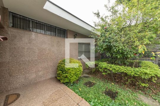 Jardim de casa à venda com 3 quartos, 390m² em Bosque da Saúde, São Paulo