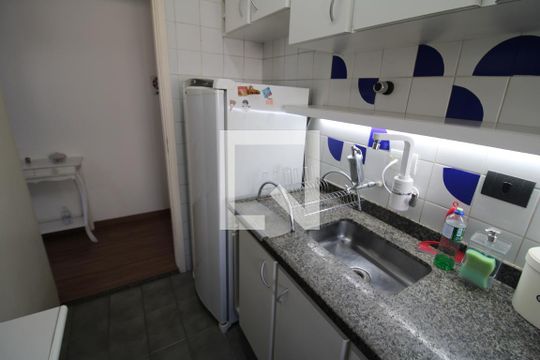 Cozinha de apartamento para alugar com 2 quartos, 47m² em Santana, São Paulo
