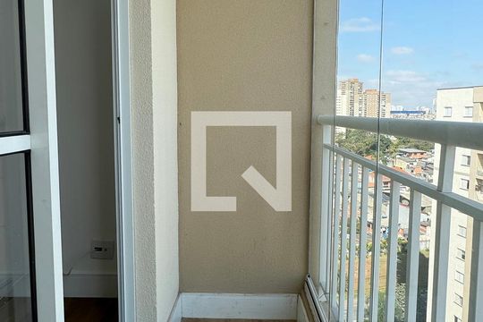 Sacada de apartamento à venda com 2 quartos, 62m² em Jardim Tupanci, Barueri