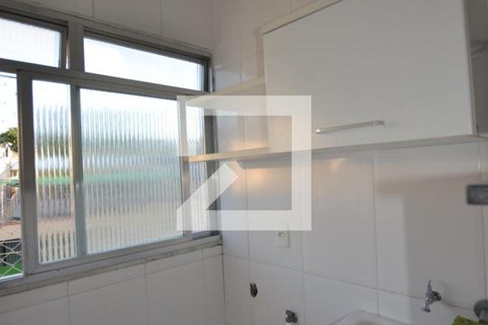 Área de Serviço de apartamento para alugar com 2 quartos, 55m² em Irajá, Rio de Janeiro