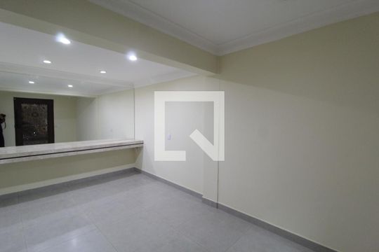 Hall de entrada de apartamento para alugar com 3 quartos, 150m² em Lídice, Uberlândia
