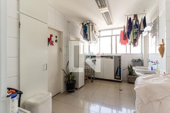 Área de Serviço de apartamento à venda com 3 quartos, 234m² em Higienópolis, São Paulo